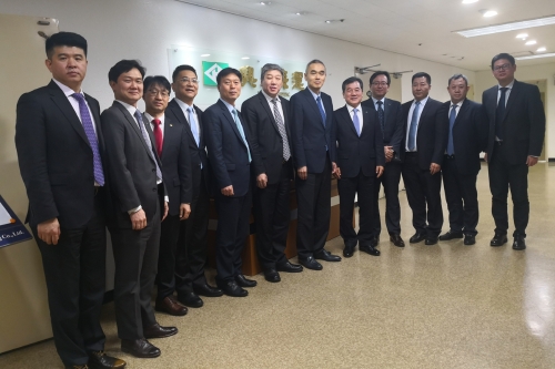 Han Jun Led Delegation to Visit Korean Shipowners